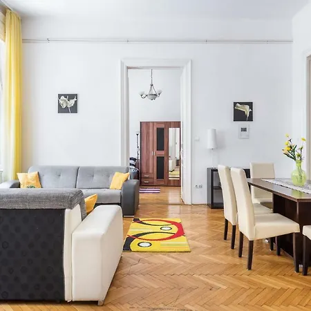 Apartment Izabella 2 *
