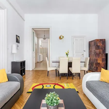 Izabella 2 * Budapest