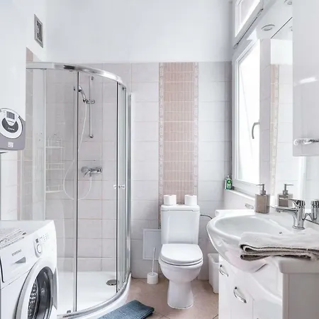 Apartment Izabella 2 *