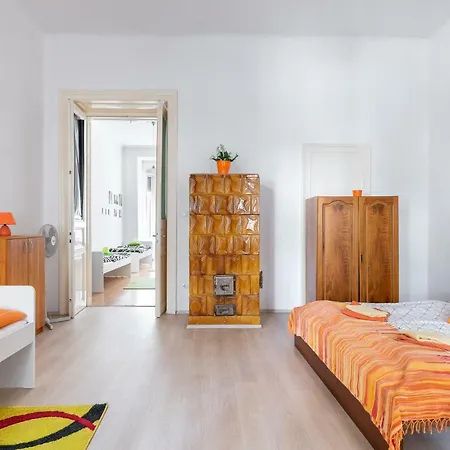Izabella 2 Apartment *