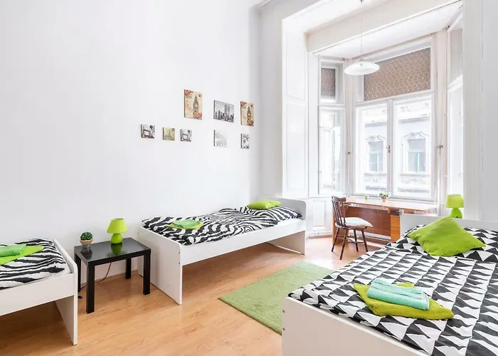 Apartman Friends & Family